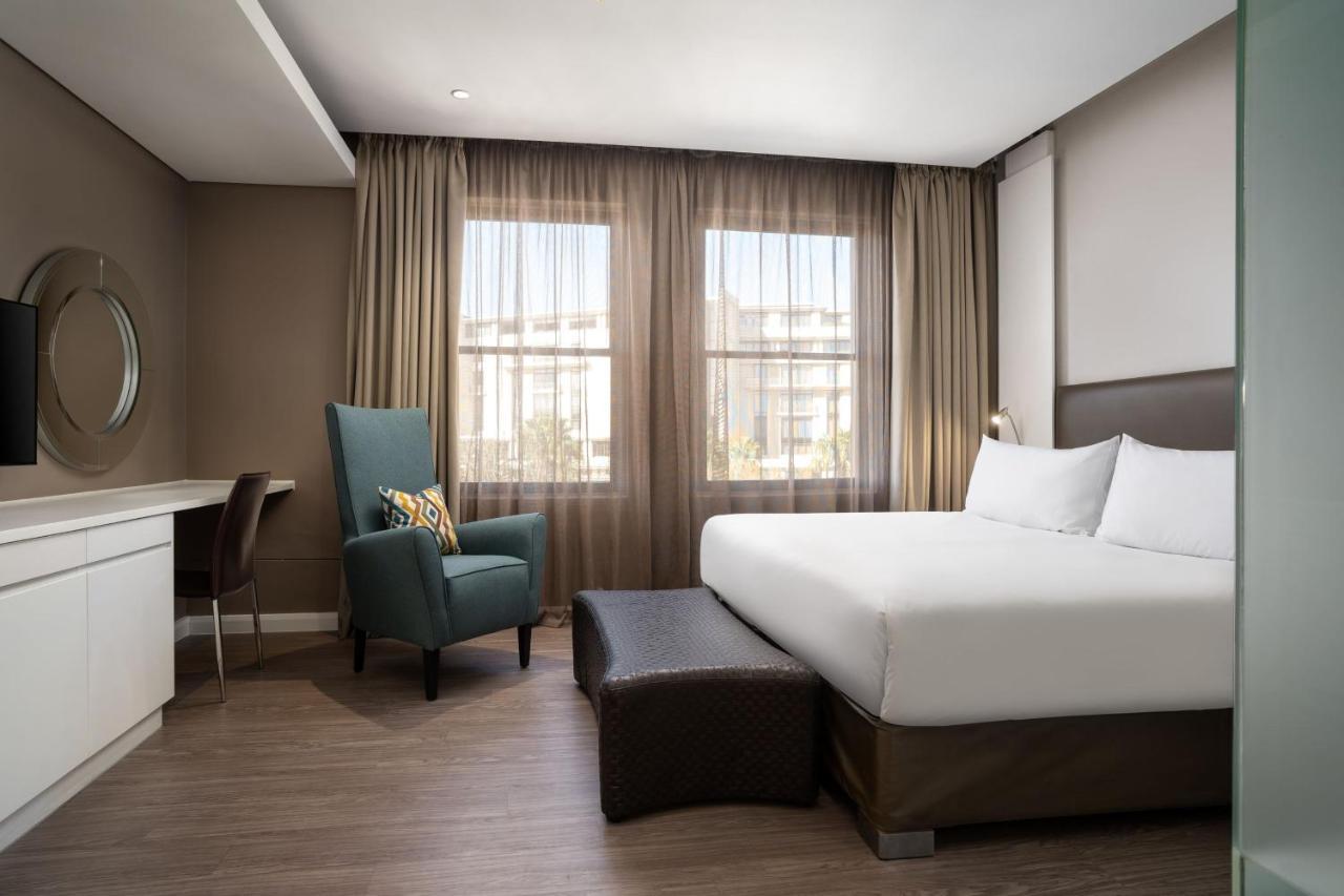 Protea Hotel By Marriott Cape Town Waterfront Breakwater Lodge Exterior foto