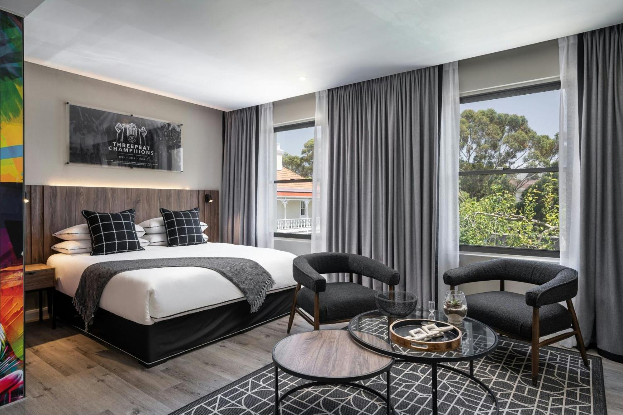 Protea Hotel By Marriott Cape Town Waterfront Breakwater Lodge Exterior foto